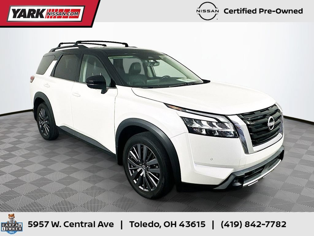 Certified 2023 Nissan Pathfinder SL w/ SL Premium Package AWD/4WD image 1