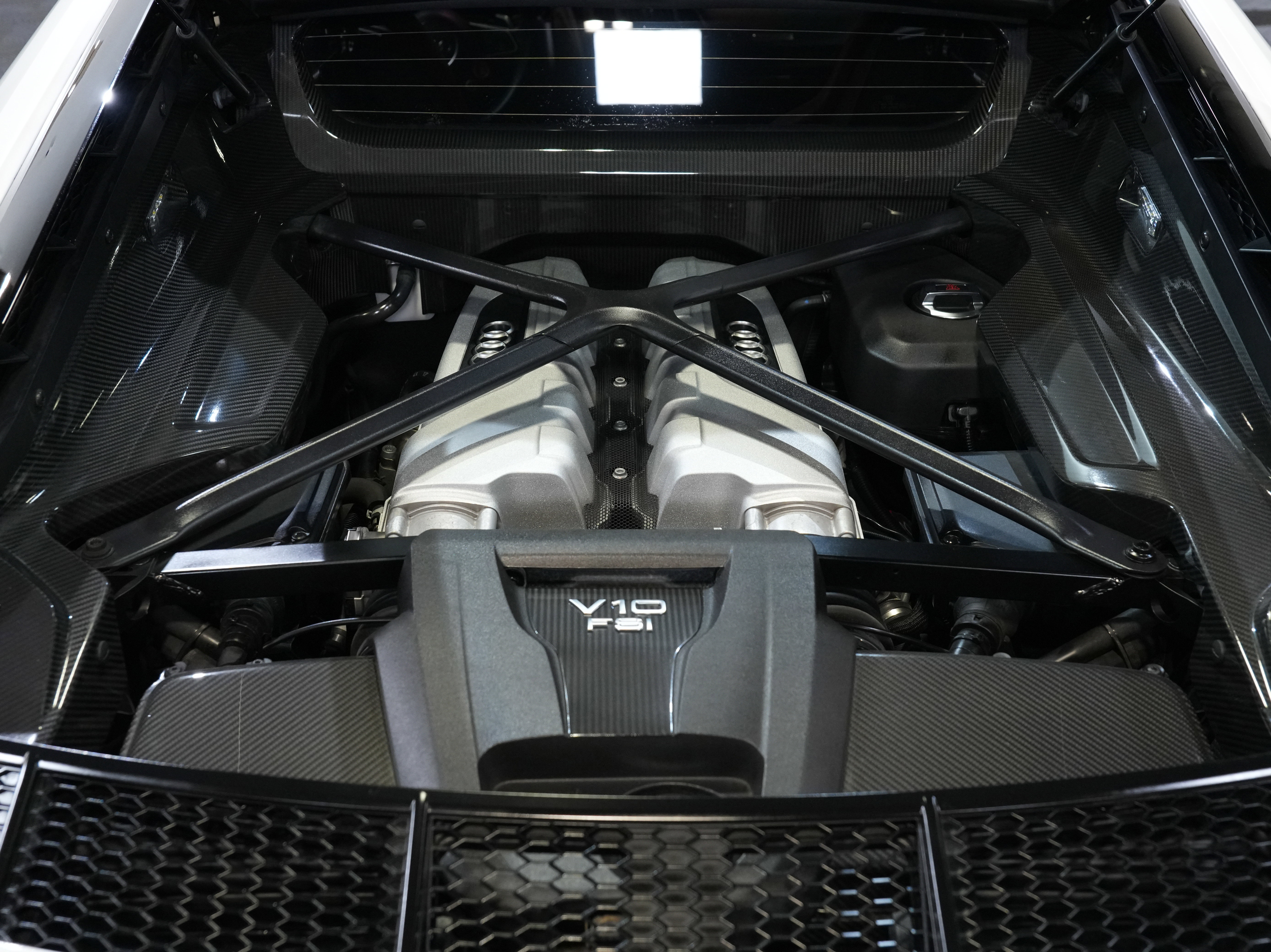 Used 2018 Audi R8 V10 plus image 42