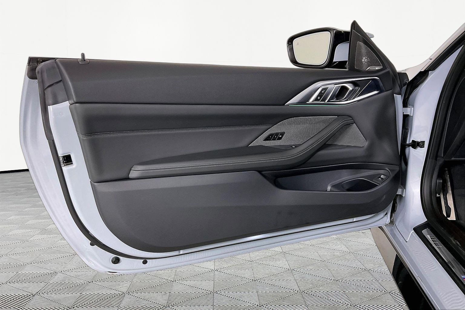 Used 2025 BMW M4 Coupe w/ Executive Package RWD image 22
