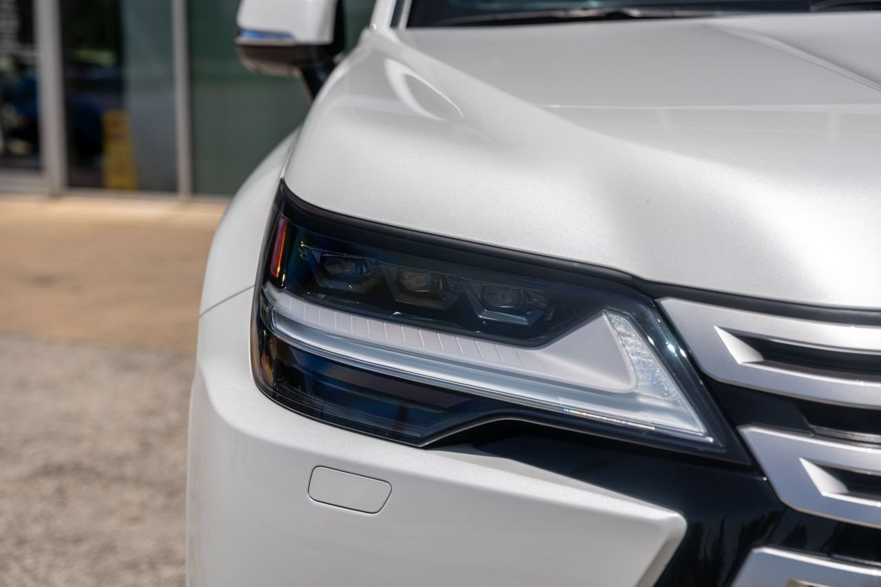 Used 2024 Lexus LX 600 4WD w/ Luxury Package image 5