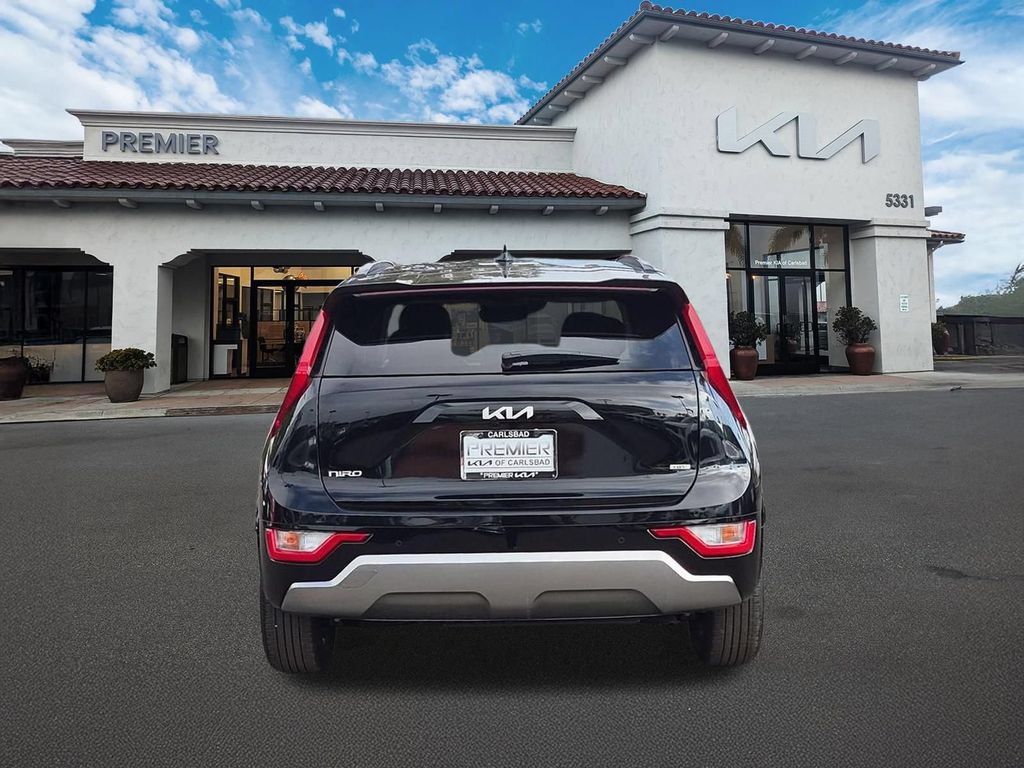 New 2026 Kia Niro FWD image 7