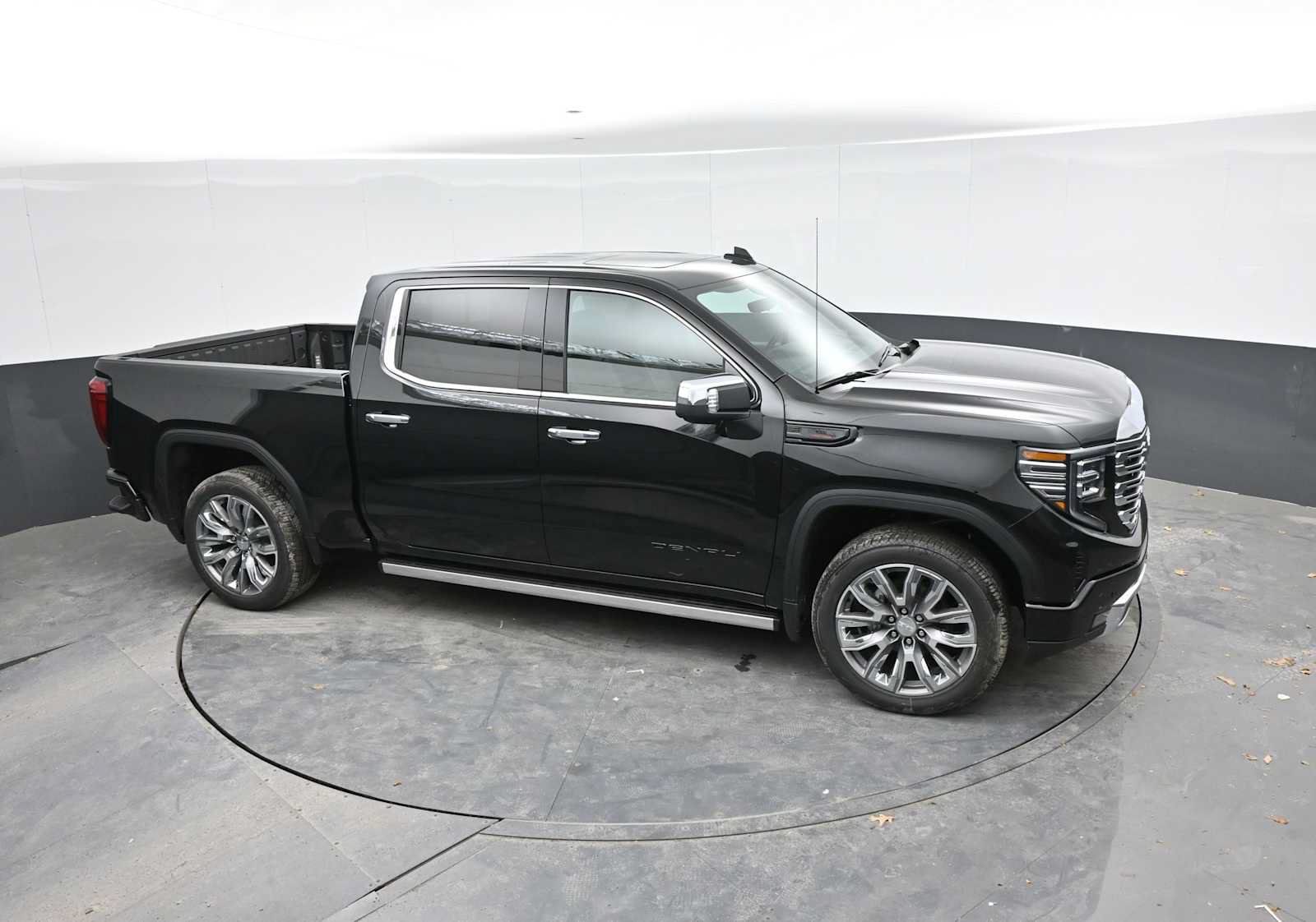 New 2026 GMC Sierra 1500 Denali w/ Denali Reserve Package AWD/4WD image 19