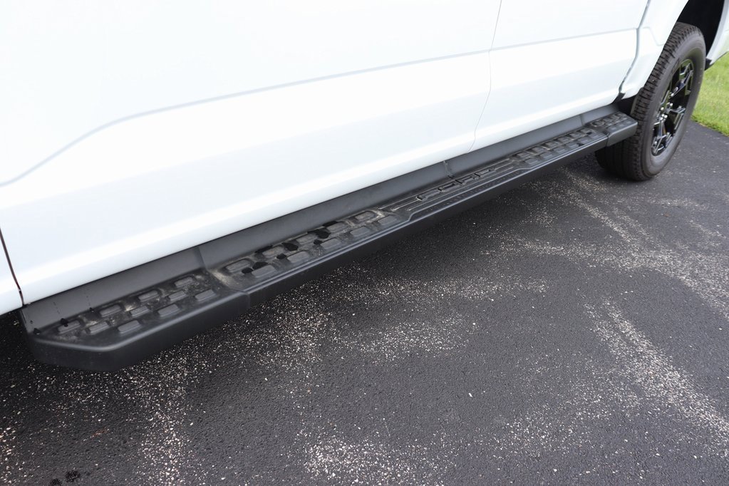 Used 2025 Ford F150 Lightning XLT image 11