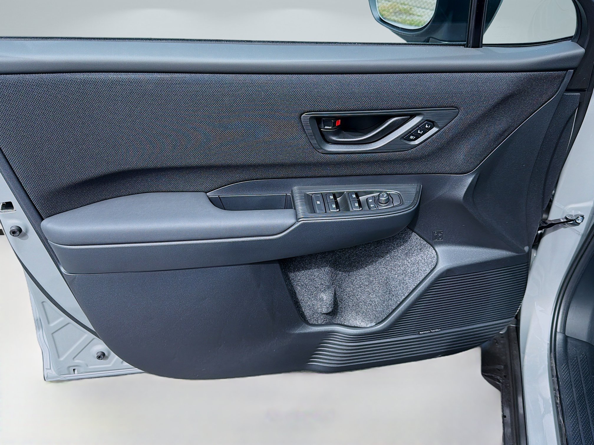 New 2026 Subaru Outback Limited AWD/4WD image 21