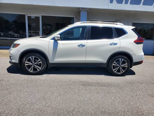 Used 2019 Nissan Rogue SV w/ Premium Package FWD image 11
