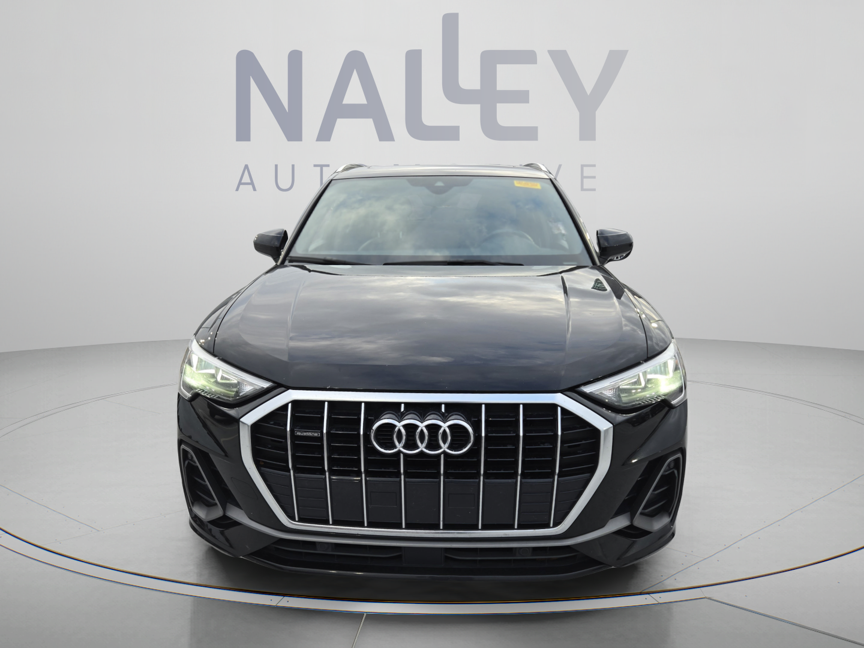 Used 2020 Audi Q3 2.0T Premium w/ Convenience Package AWD/4WD image 8