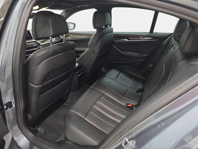 Used 2019 BMW 530i xDrive w/ Convenience Package AWD/4WD image 12