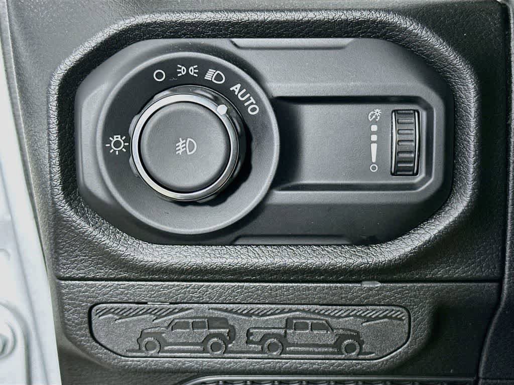 Used 2024 Jeep Wrangler Unlimited Sport AWD/4WD image 26