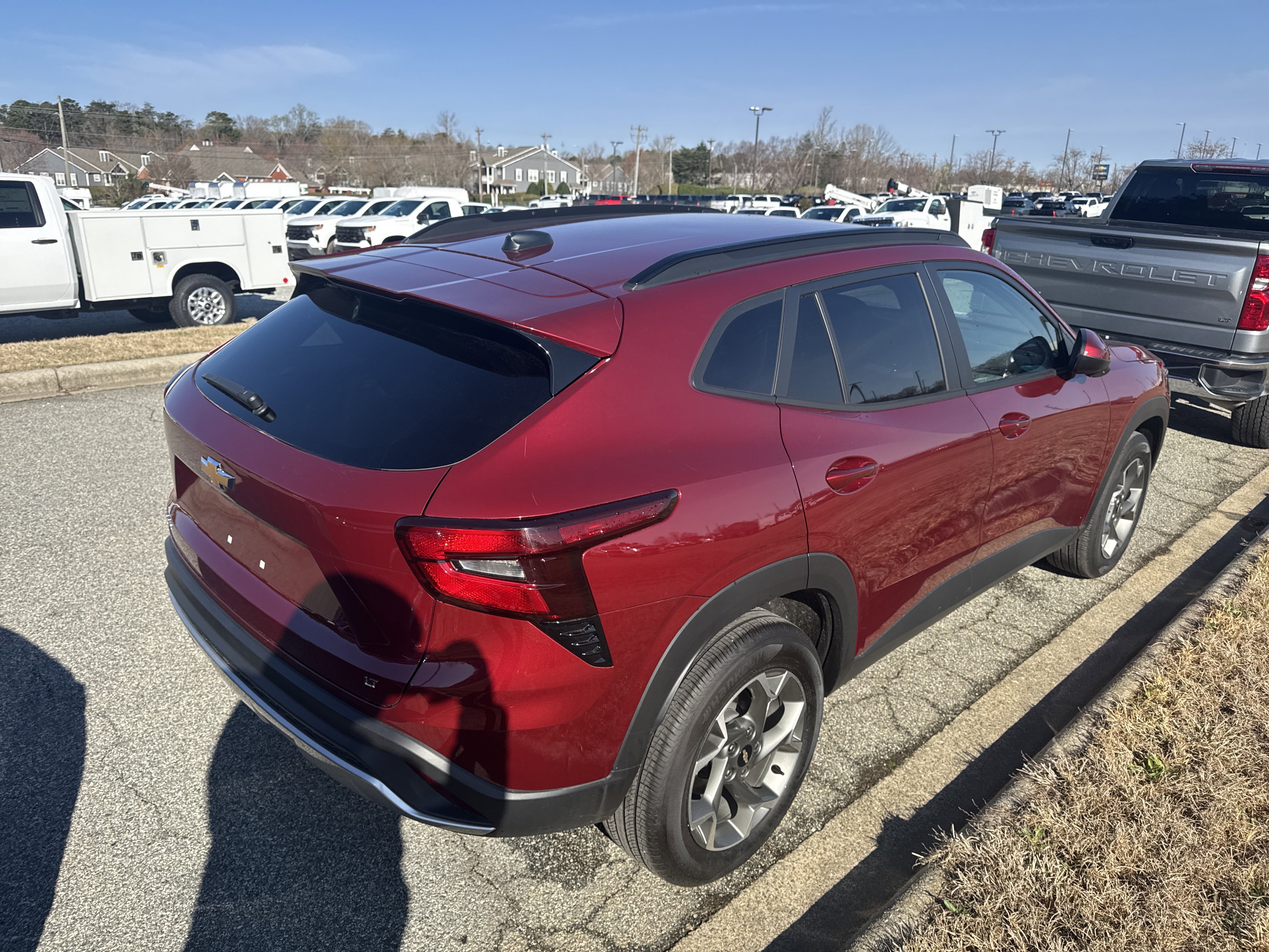 Used 2025 Chevrolet Trax LT w/ LT Convenience Package image 10