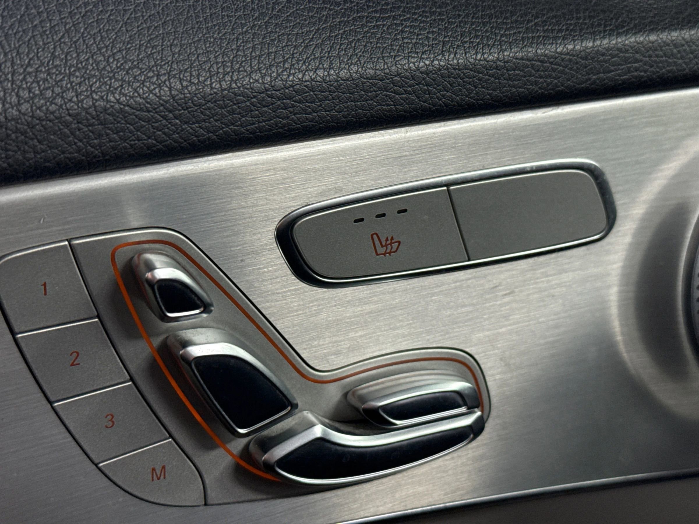 Used 2016 Mercedes-Benz C 300 4MATIC Sedan image 30