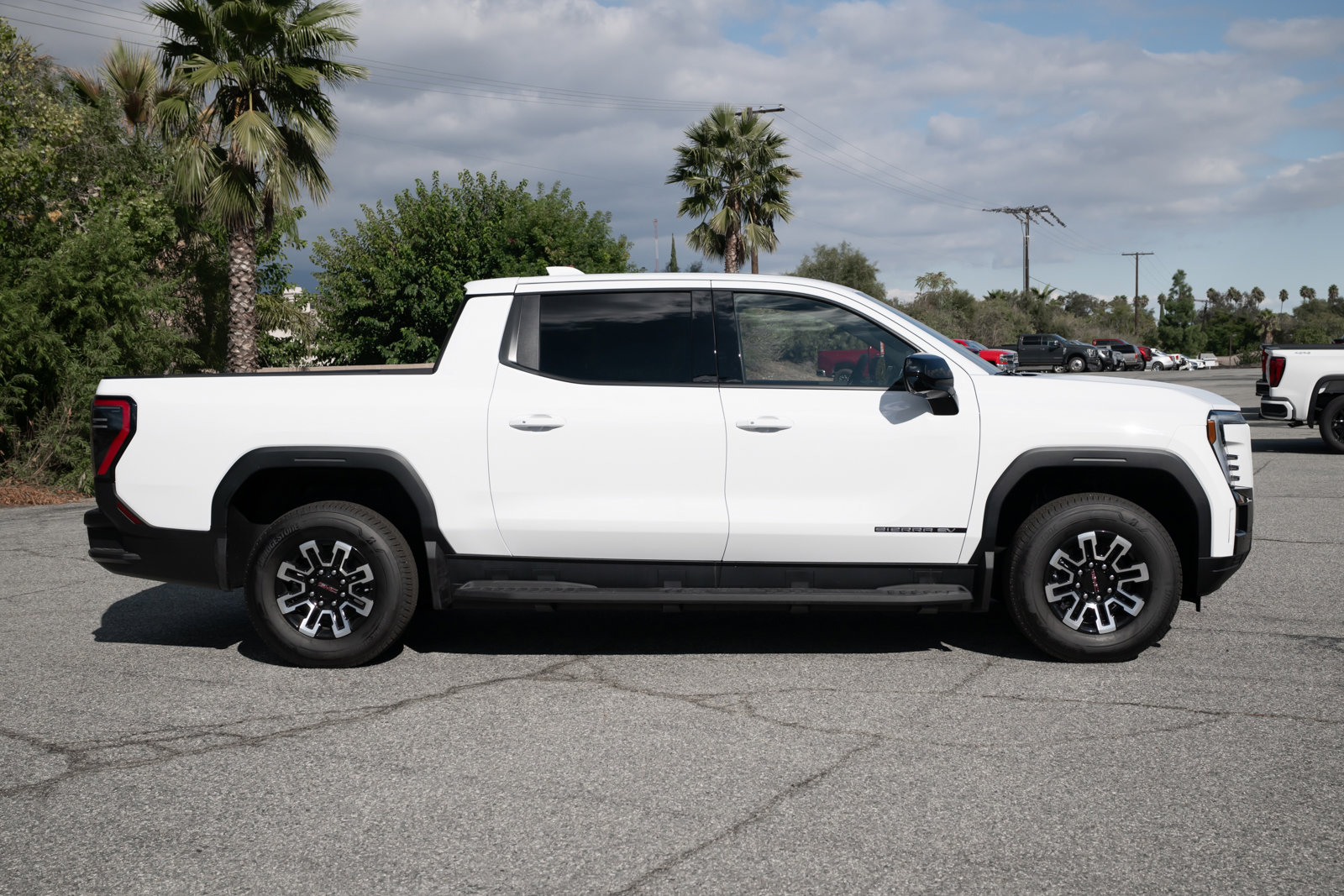 New 2026 GMC Sierra EV Elevation image 3