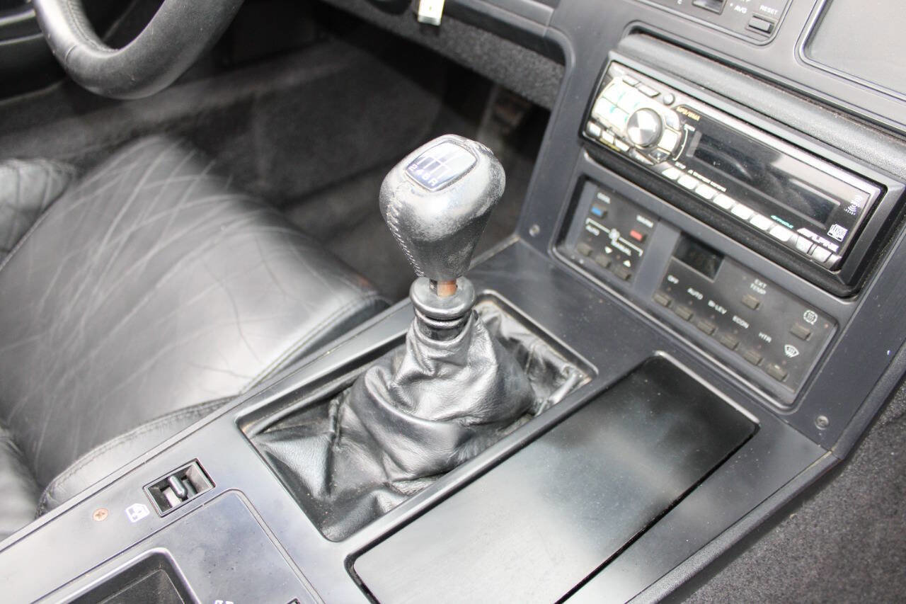 Used 1989 Chevrolet Corvette Convertible image 24