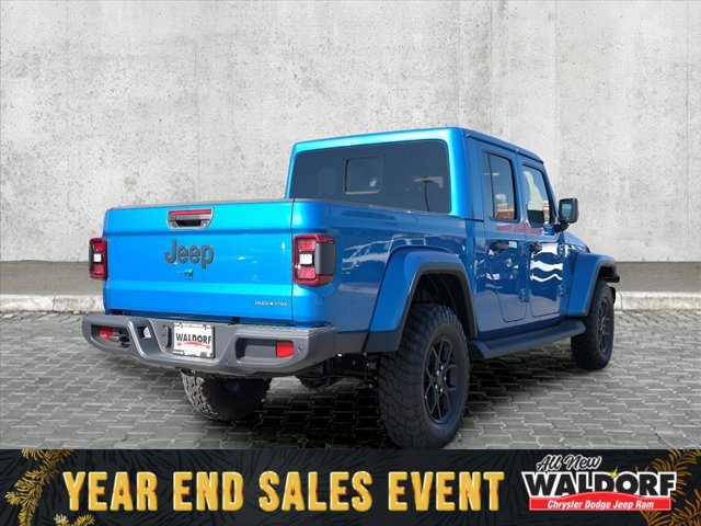 New 2025 Jeep Gladiator Sport image 2