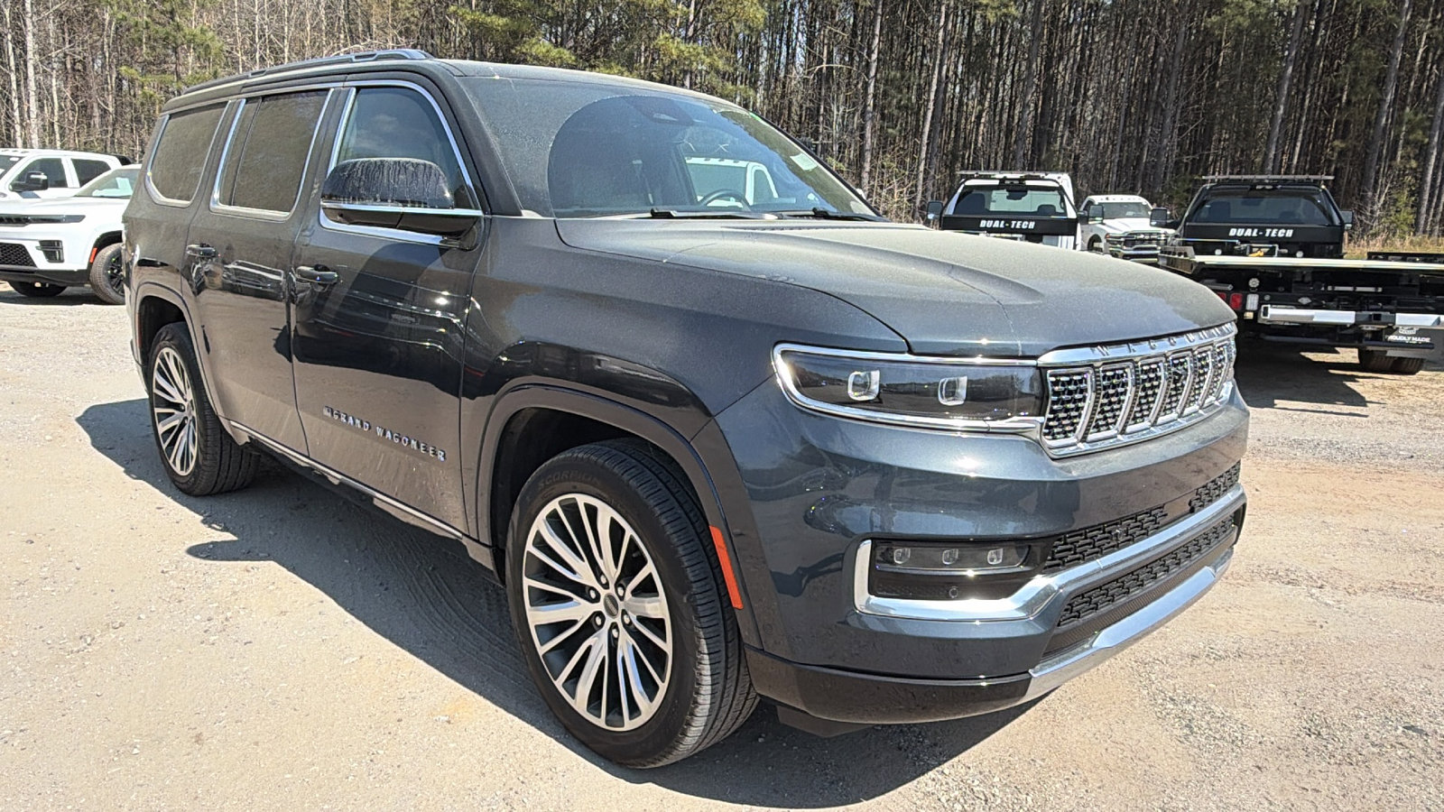 Certified 2025 Jeep Grand Wagoneer 4WD image 5