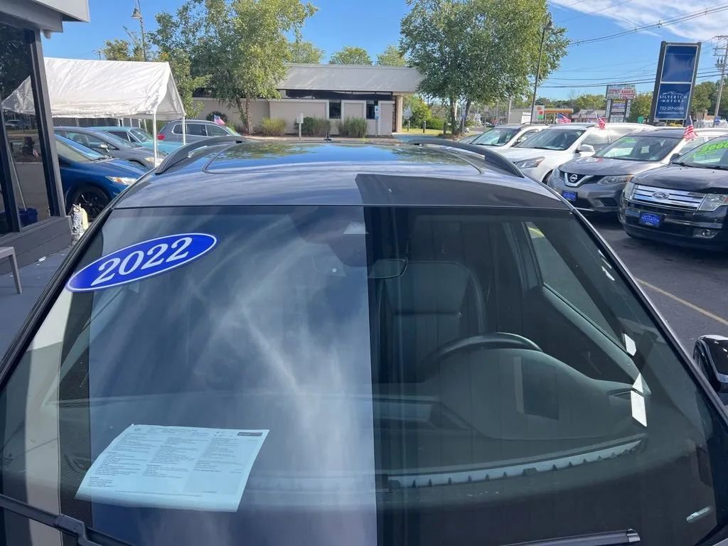 Used 2022 Volkswagen Tiguan SE R-Line image 21