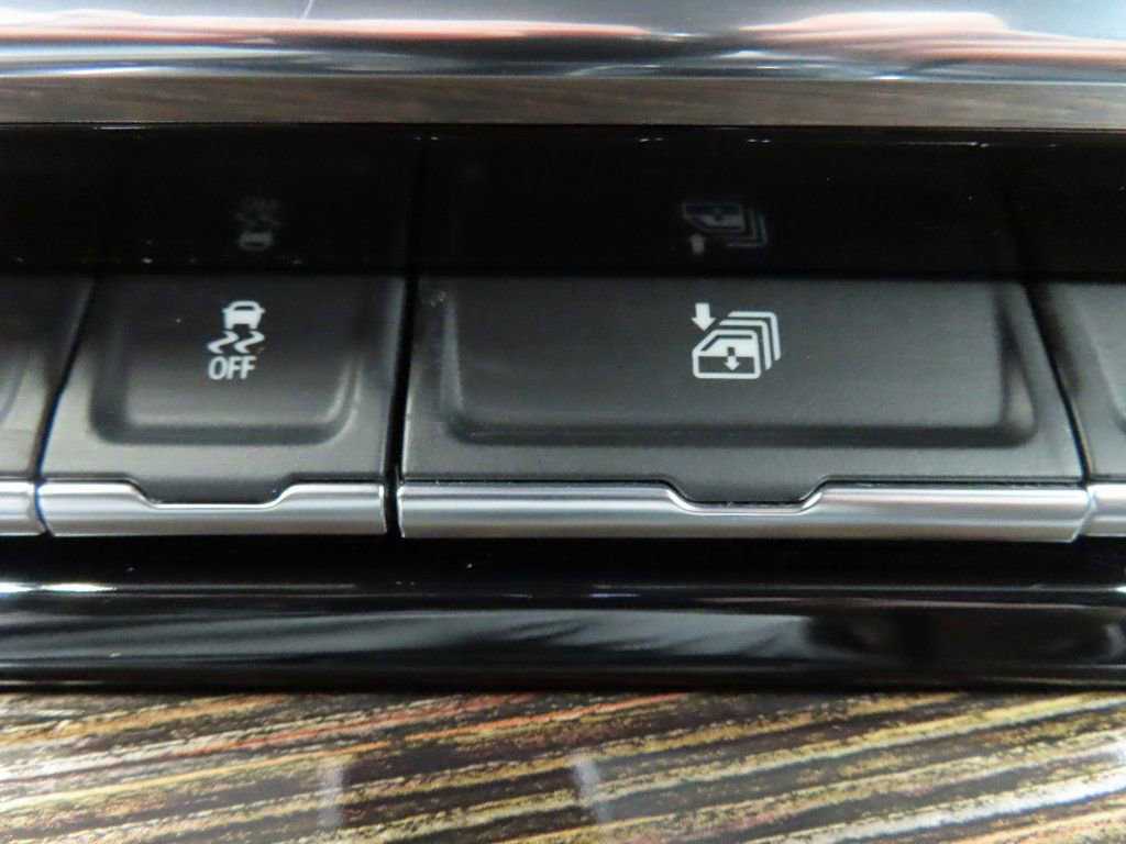 Used 2025 GMC Sierra 1500 Elevation image 51