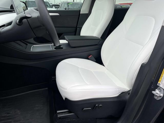 Used 2023 Tesla Model Y Long Range AWD/4WD image 21