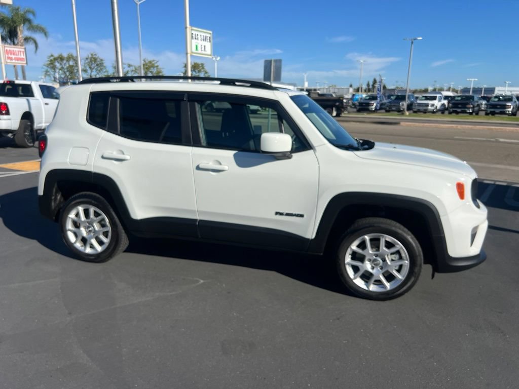 Used 2021 Jeep Renegade Latitude AWD/4WD image 12