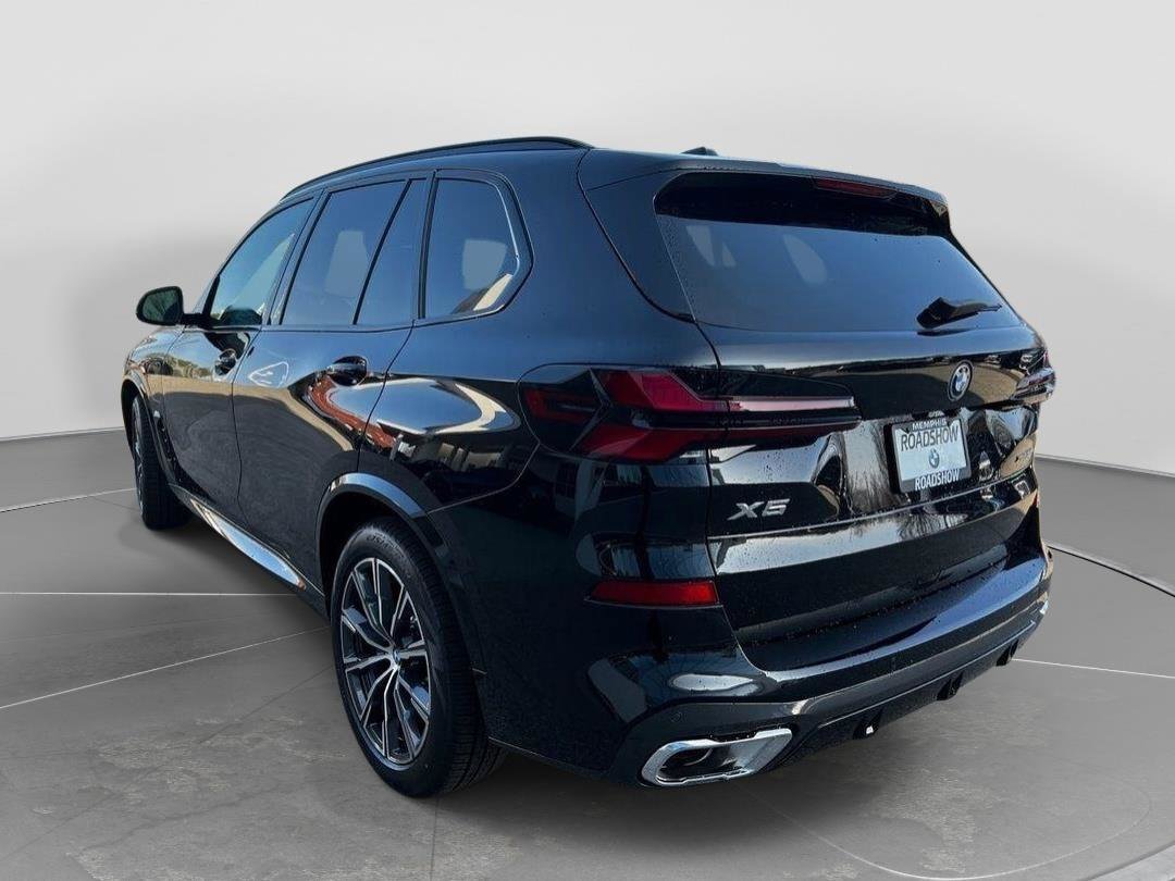 New 2026 BMW X5 xDrive50e w/ M Sport Package AWD/4WD image 6