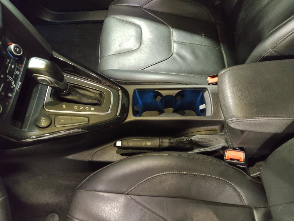 Used 2018 Ford Focus Titanium w/ Titanium Technology Package FWD image 26