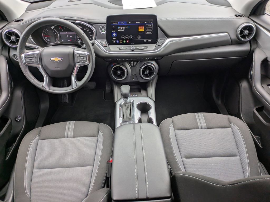 Used 2024 Chevrolet Blazer LT w/ Convenience Package FWD image 15