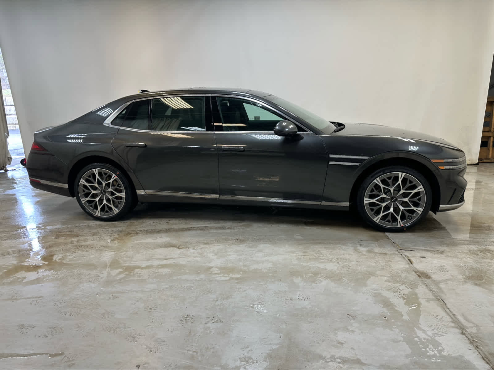 New 2026 Genesis G90 3.5T image 7