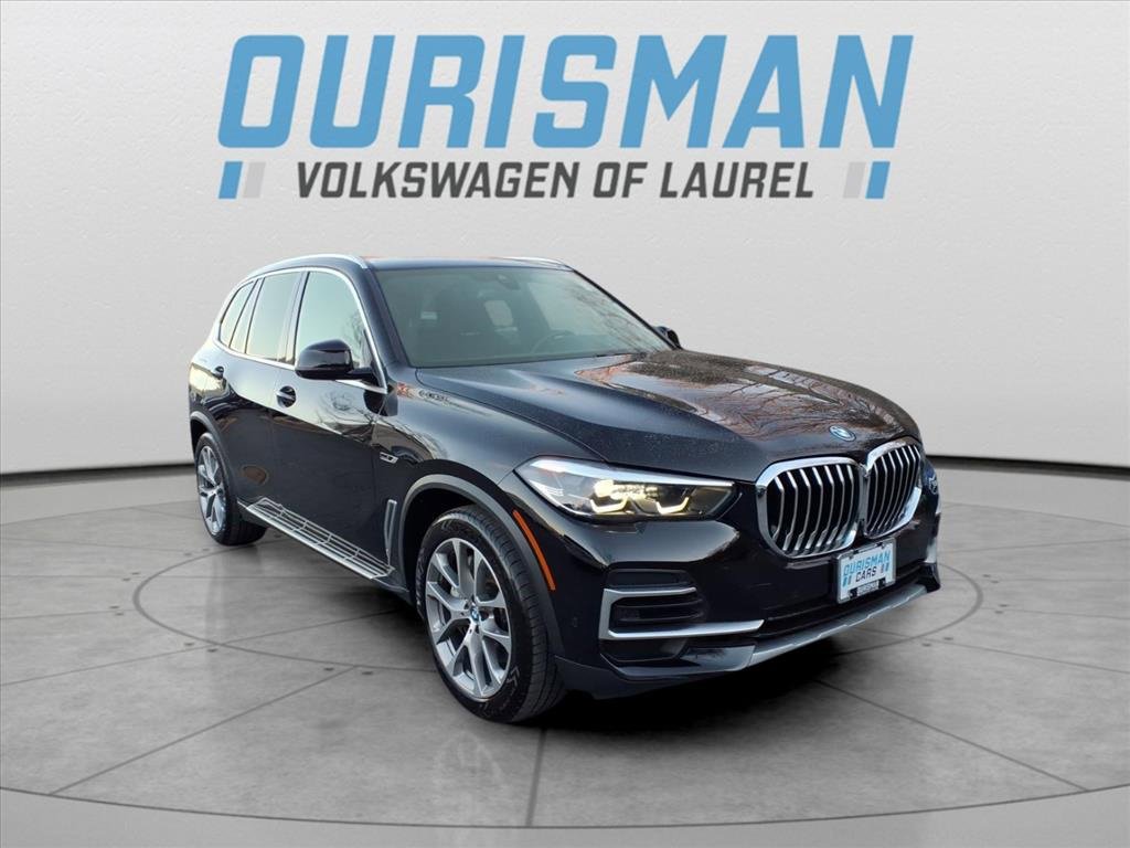 Used 2023 BMW X5 xDrive45e image 1