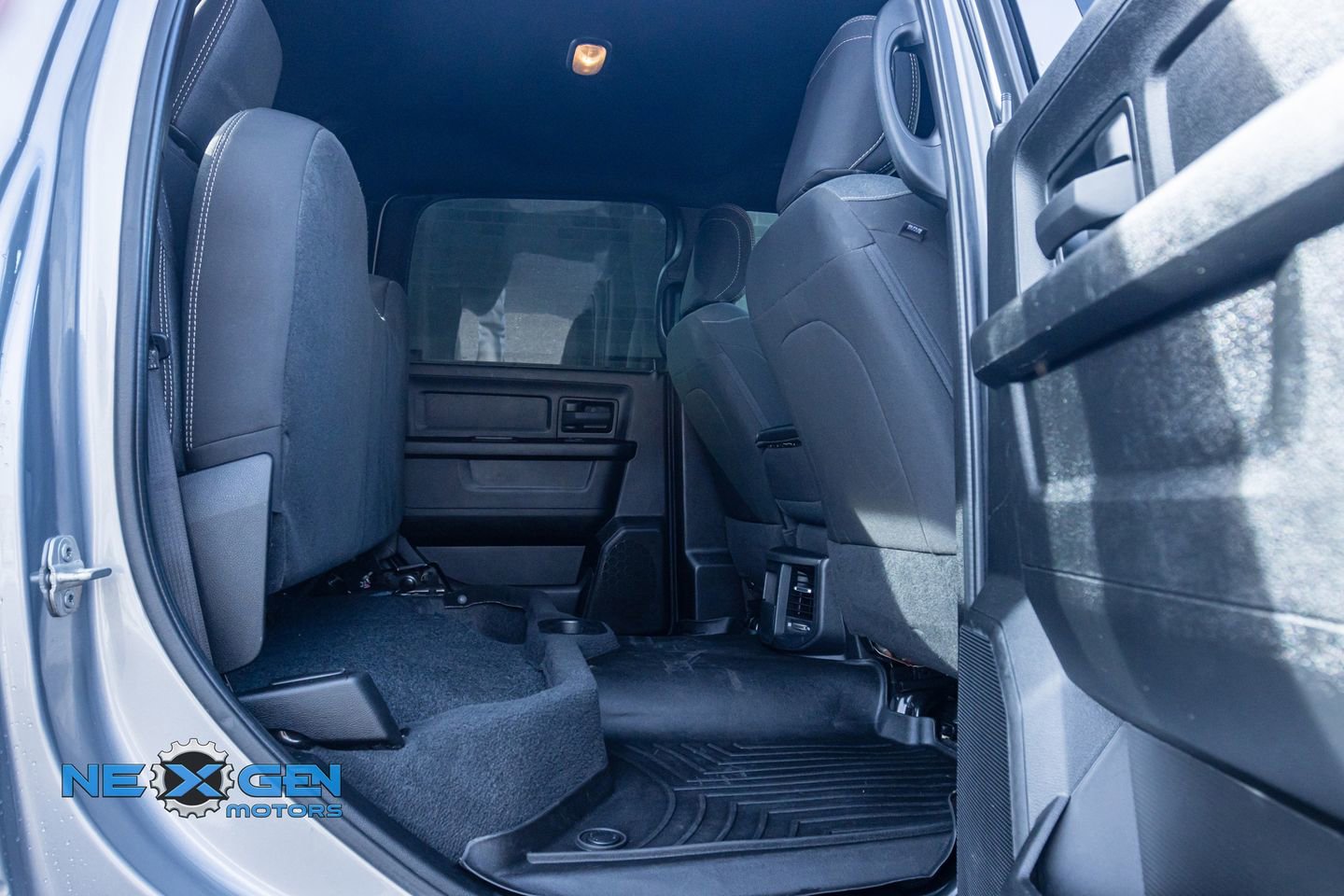 Used 2024 RAM 3500 Tradesman w/ Convenience Group image 33