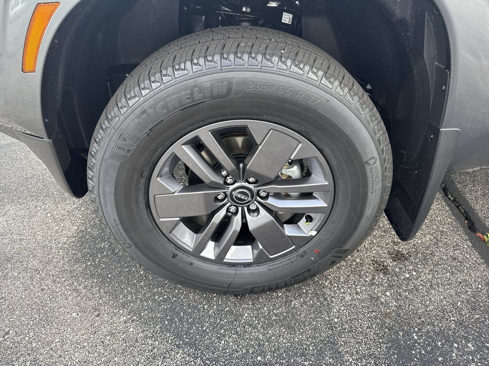 New 2026 Nissan Frontier SV w/ All-Weather Content Package AWD/4WD image 18