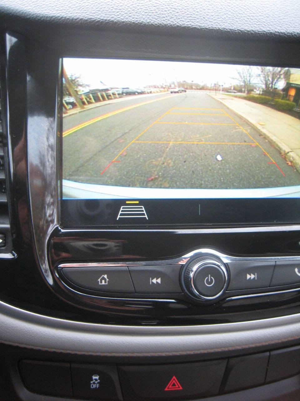 Used 2019 Chevrolet Trax LT w/ Driver Confidence Package image 28