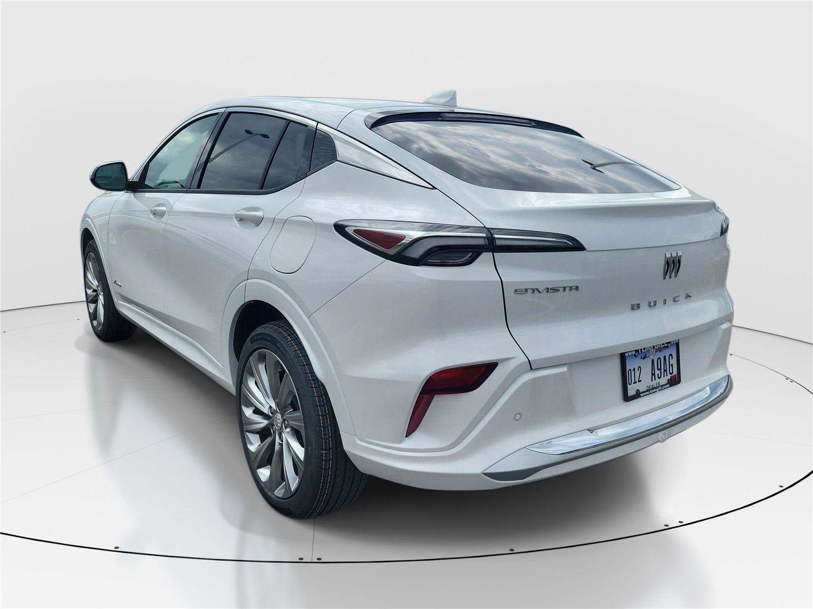 New 2026 Buick Envista Avenir image 3