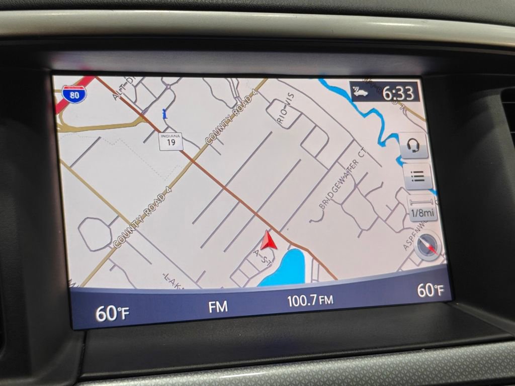 Used 2019 Nissan Pathfinder SL AWD/4WD image 6