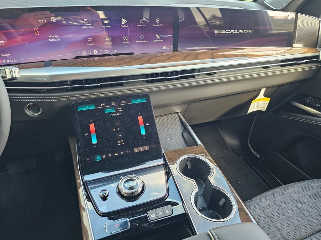 New 2026 Cadillac Escalade Platinum Sport AWD/4WD image 32