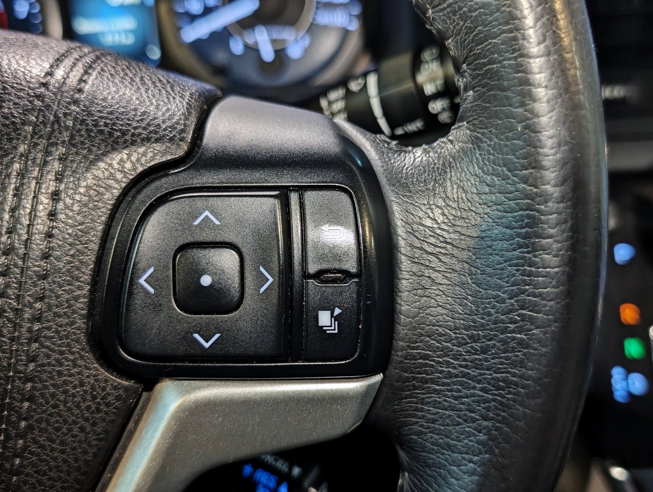 Used 2017 Toyota Sienna XLE image 48