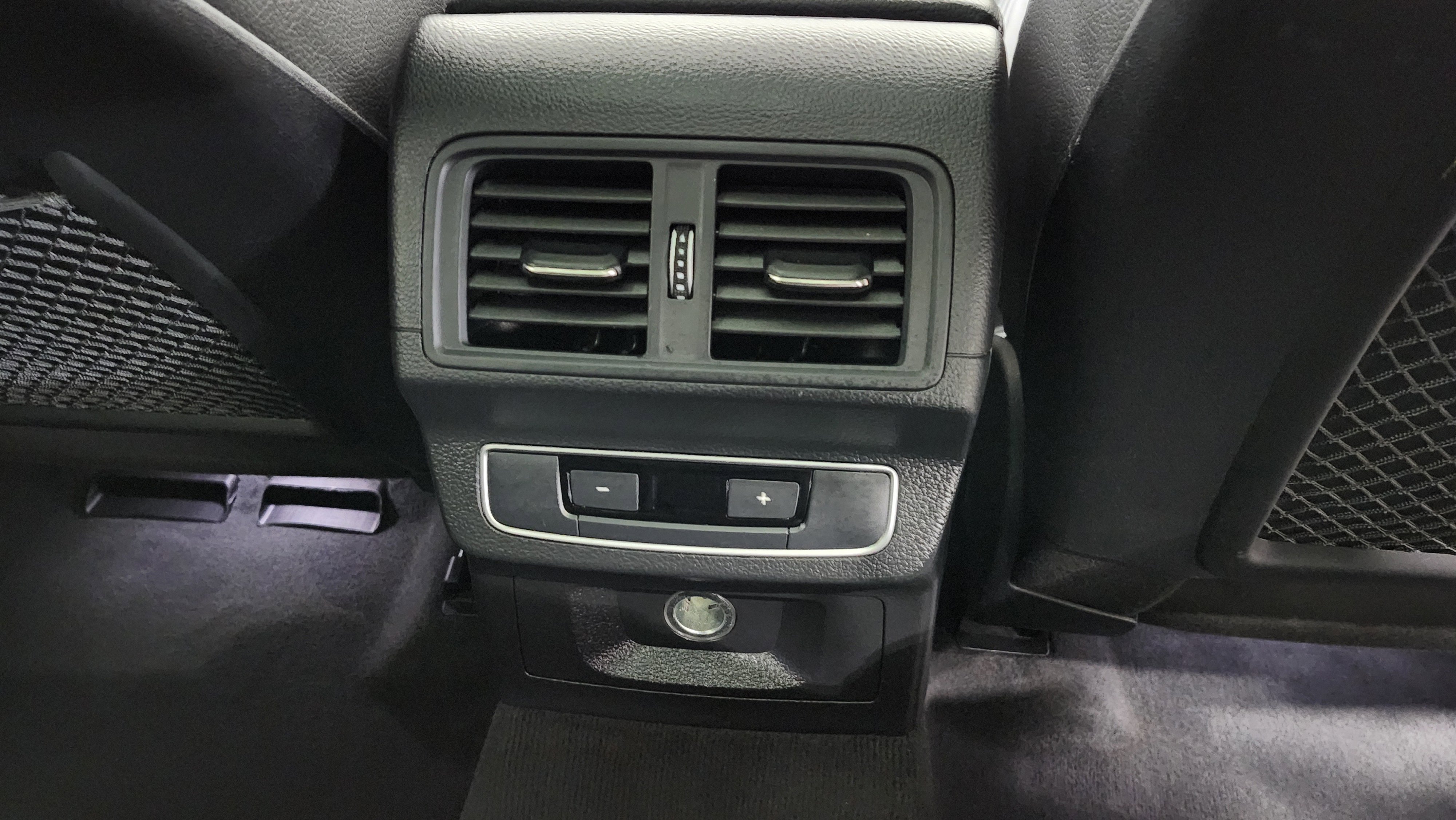 Used 2020 Audi Q5 Premium w/ Convenience Package image 23