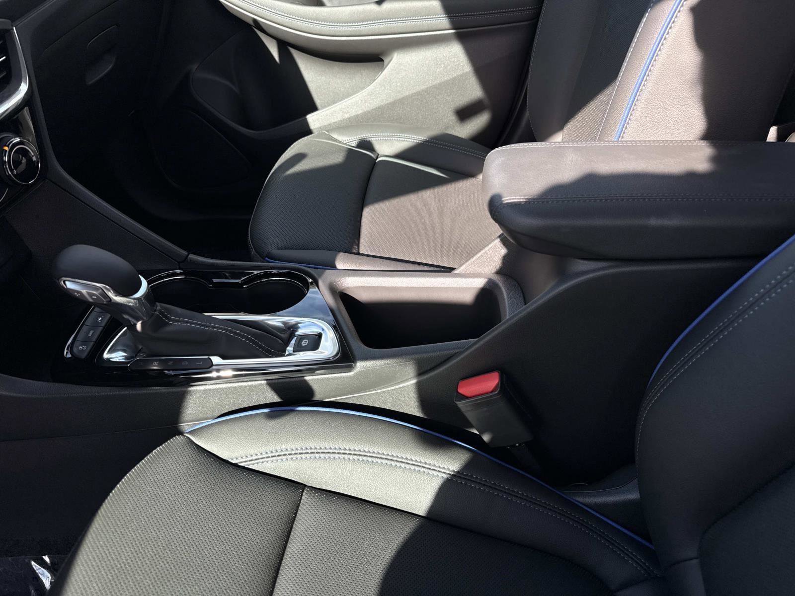 Used 2026 Buick Encore GX Sport Touring w/ Black Roof Package image 15