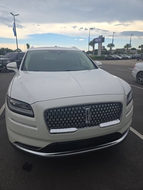 Used 2023 Lincoln Nautilus Reserve w/ Equipment Group 201A AWD/4WD image 12