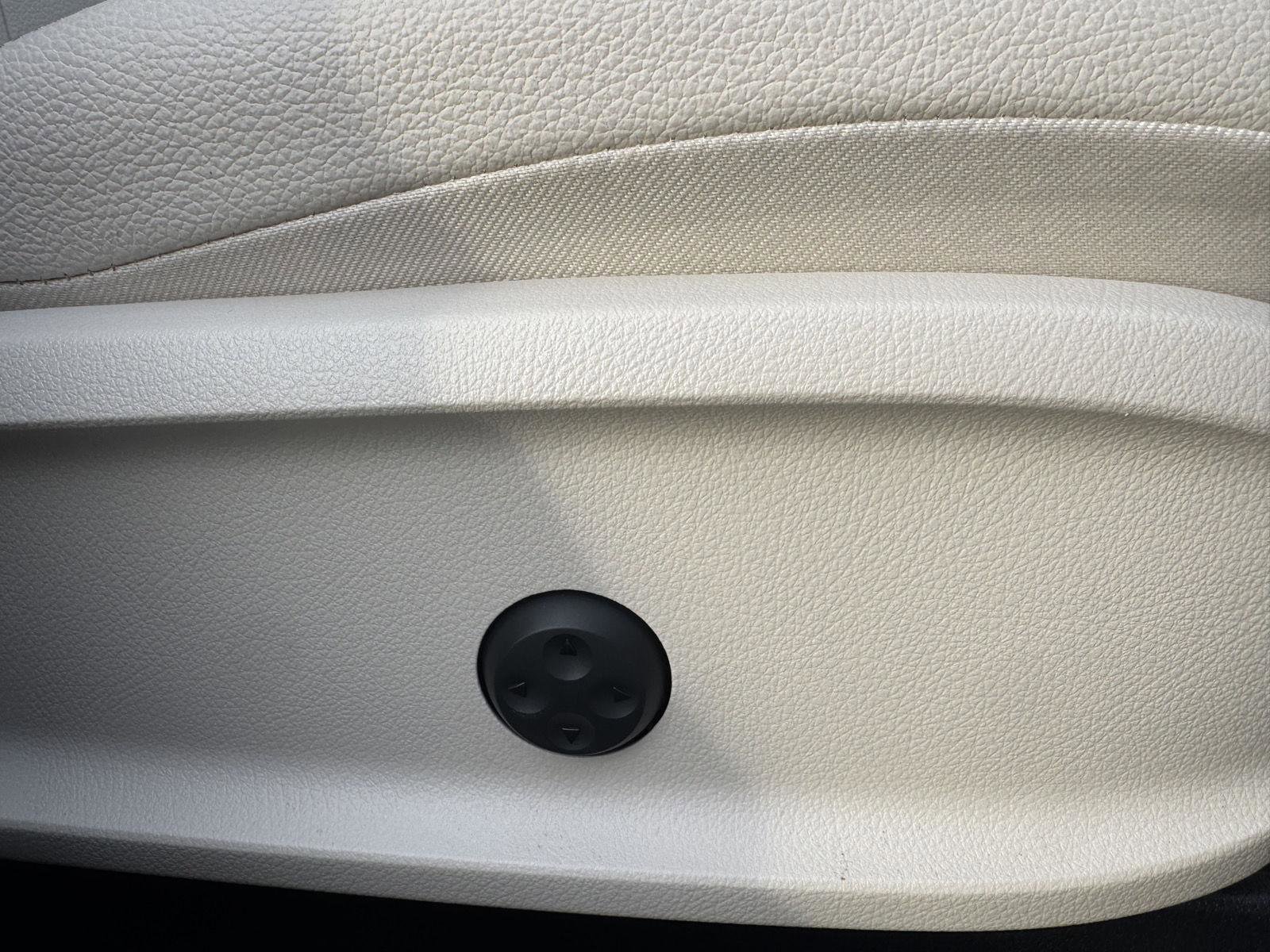 Certified 2026 Mercedes-Benz GLA 250 image 32