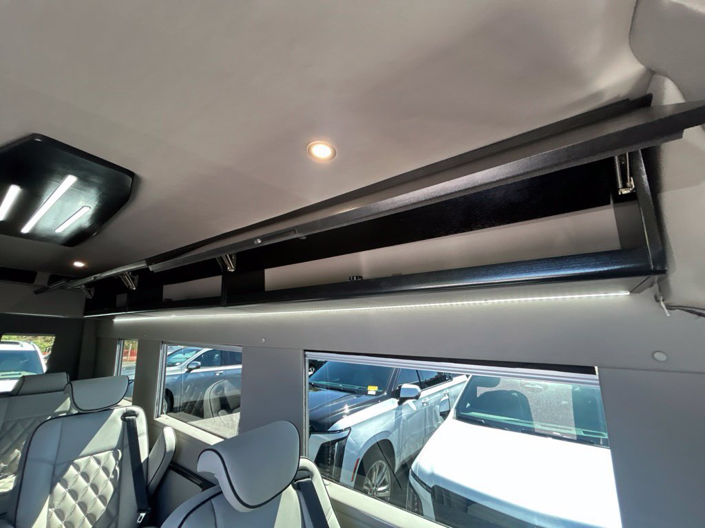 Used 2022 Mercedes-Benz Sprinter 2500 image 63
