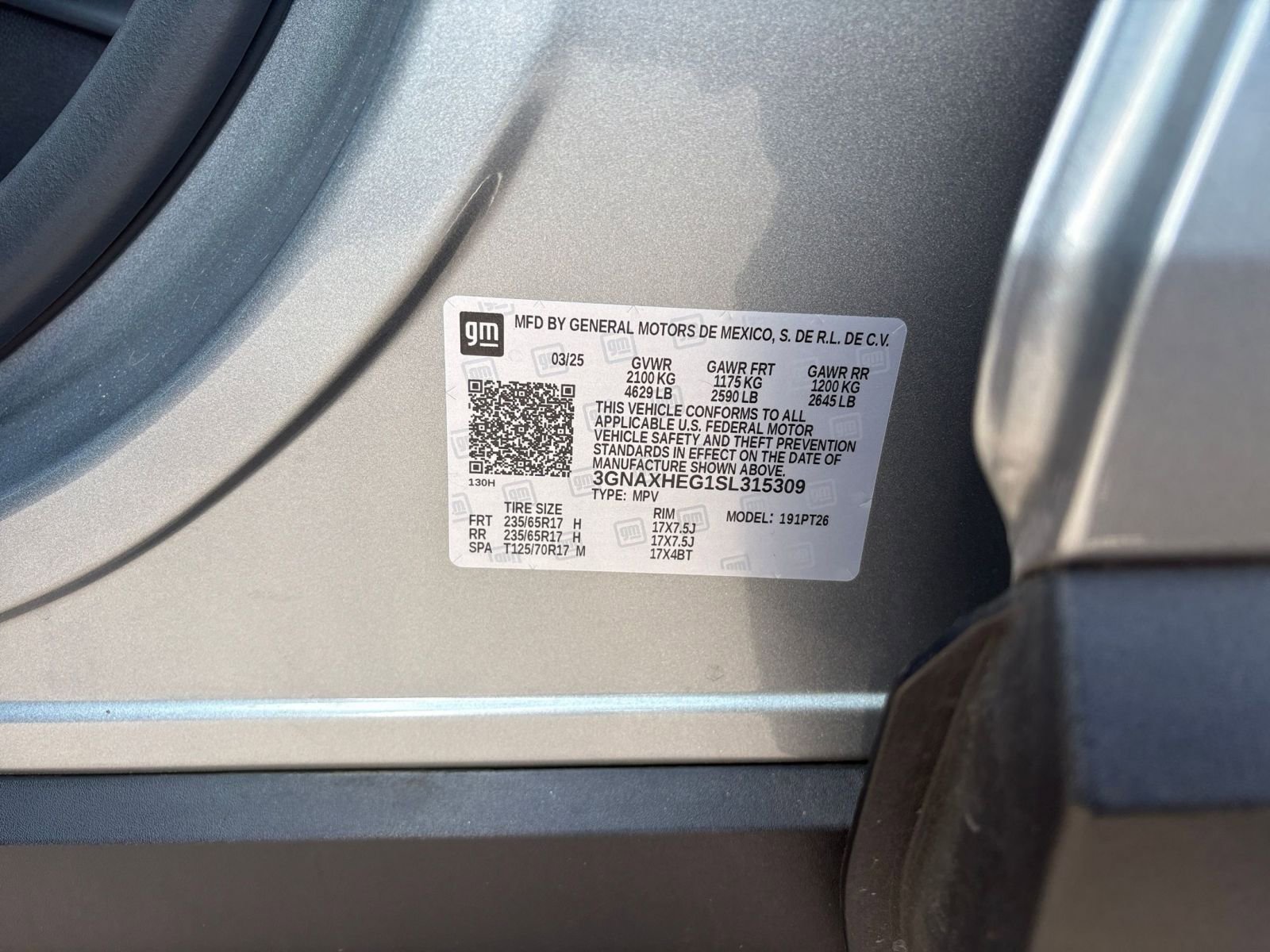 Used 2025 Chevrolet Equinox LT FWD image 29