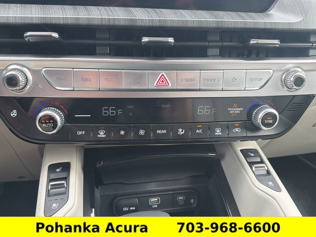 Used 2025 Kia Telluride EX w/ EX Captain's Chair Package AWD/4WD image 17