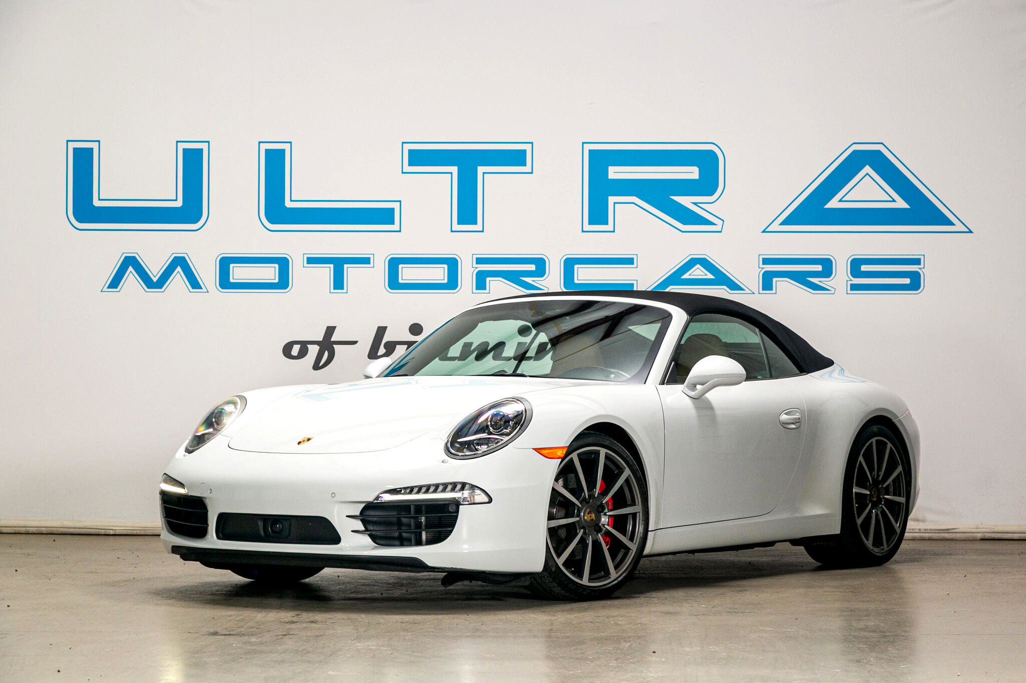 Used 2015 Porsche 911 Carrera S image 5