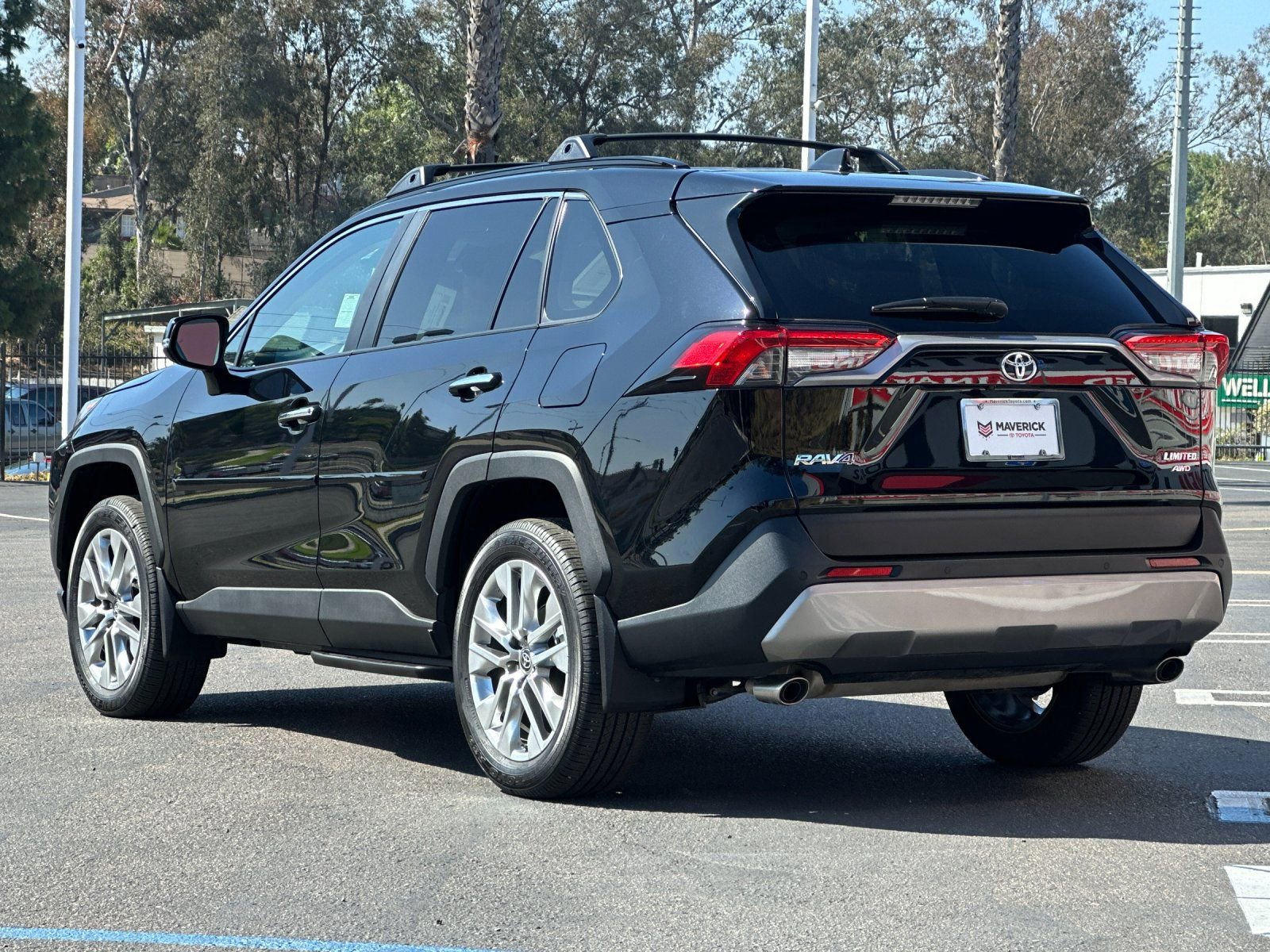 Used 2025 Toyota RAV4 Limited w/ Weather Package AWD/4WD image 3