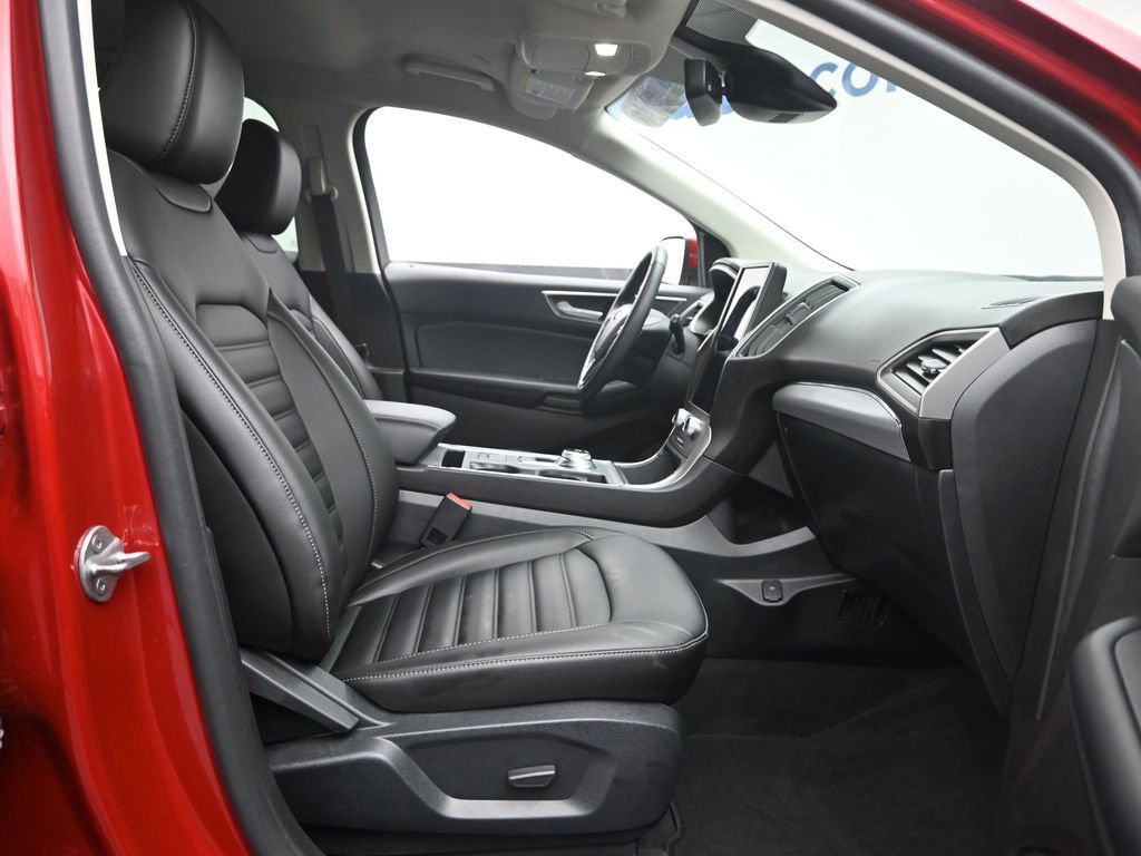 Used 2021 Ford Edge SEL w/ Convenience Package image 7