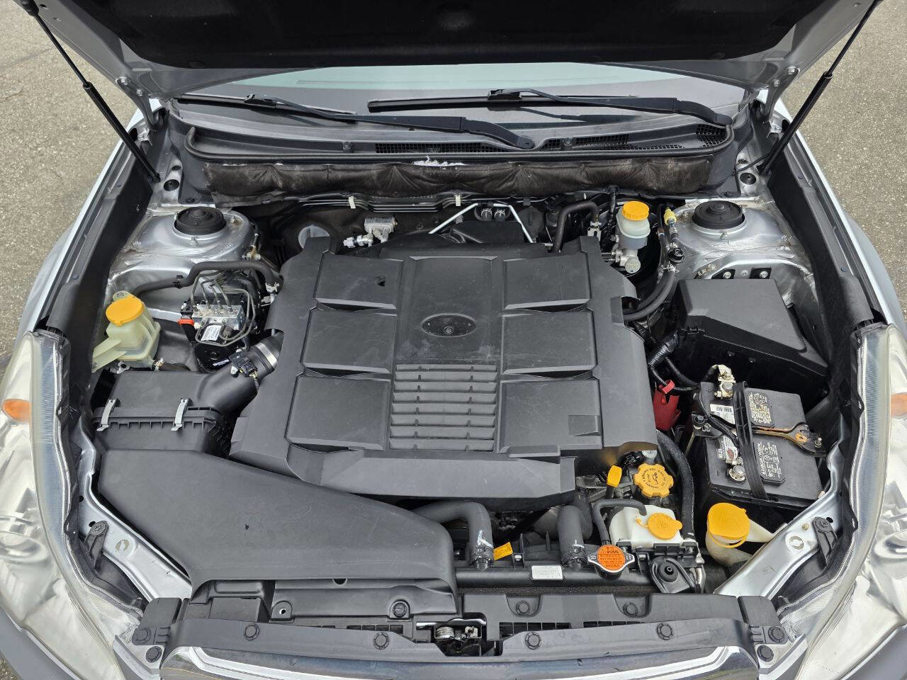 Used 2012 Subaru Outback 3.6R Limited image 45