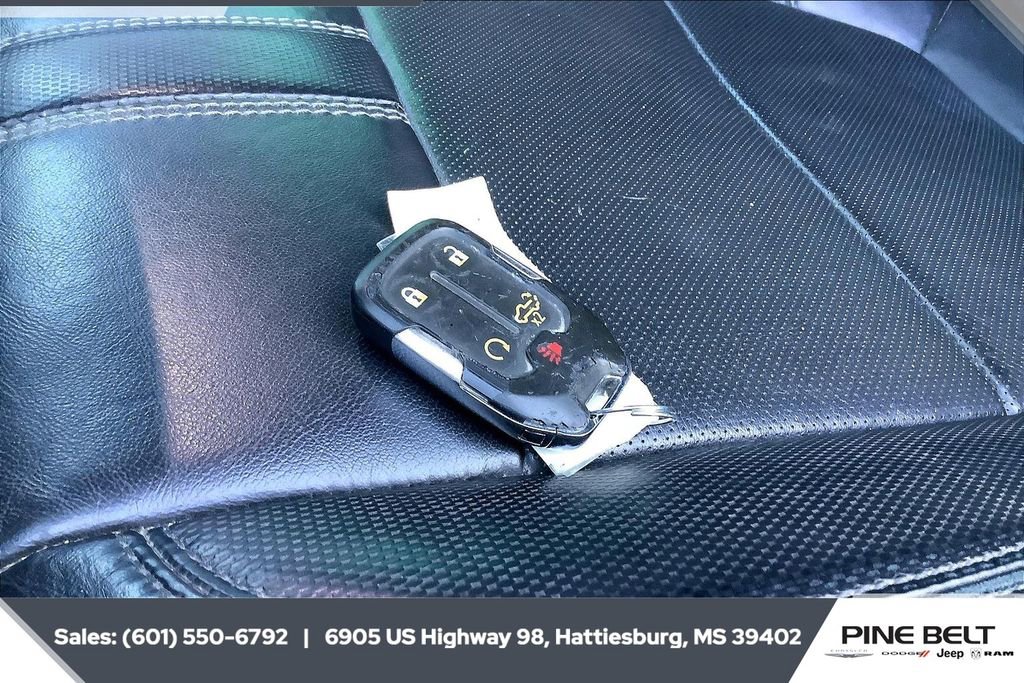 Used 2022 Chevrolet Silverado 2500 High Country w/ Z71 Off-Road Package image 9