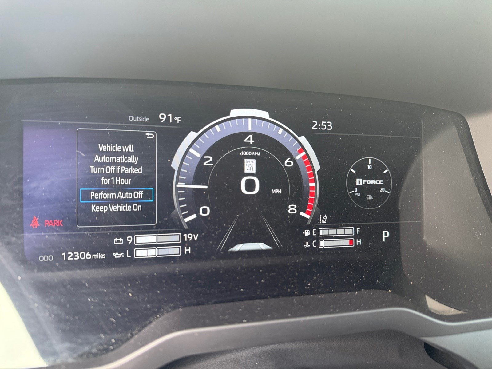 Used 2025 Toyota Tundra Limited AWD/4WD image 11