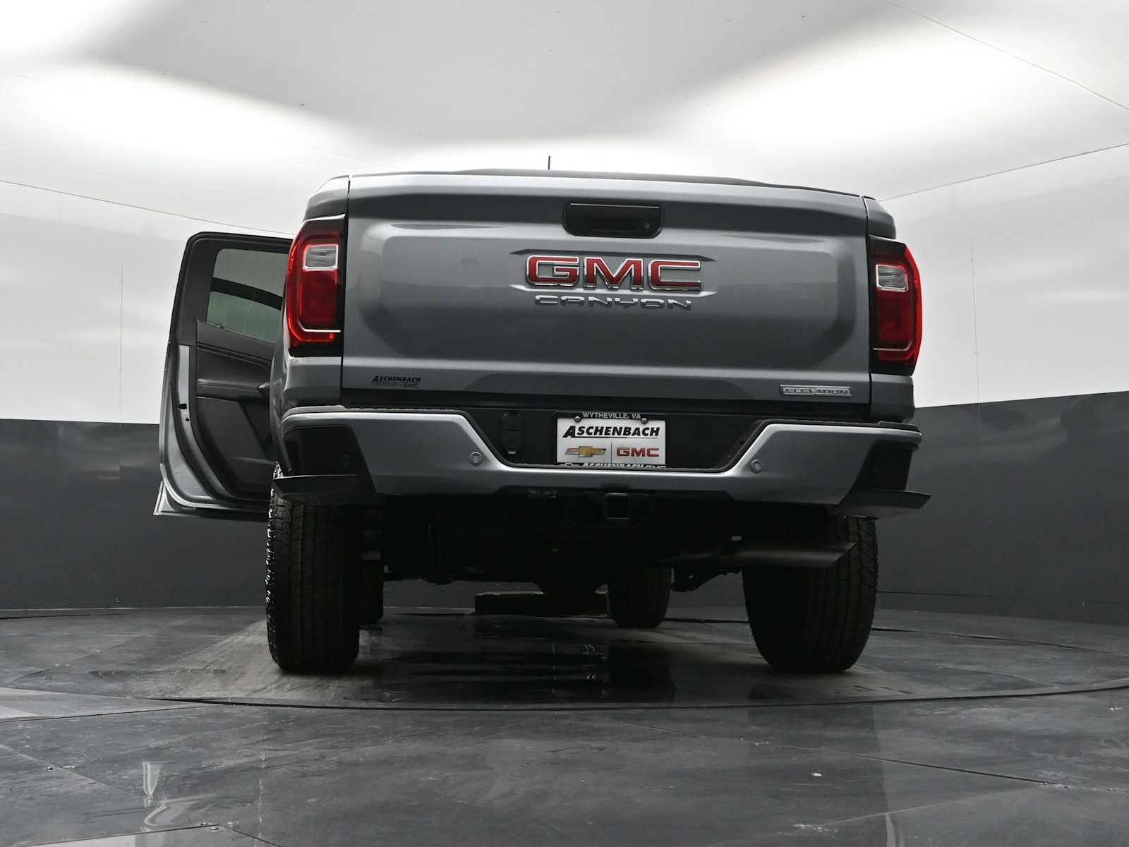 New 2026 GMC Canyon Elevation w/ Convenience Package image 30