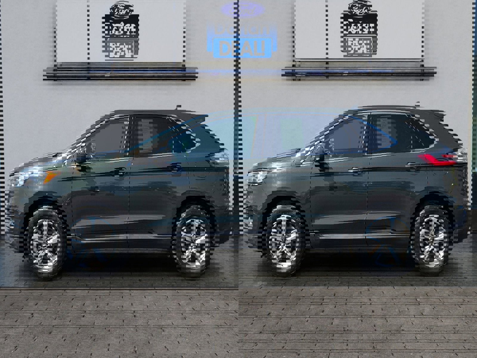 Used 2023 Ford Edge SEL w/ Convenience Package AWD/4WD image 6