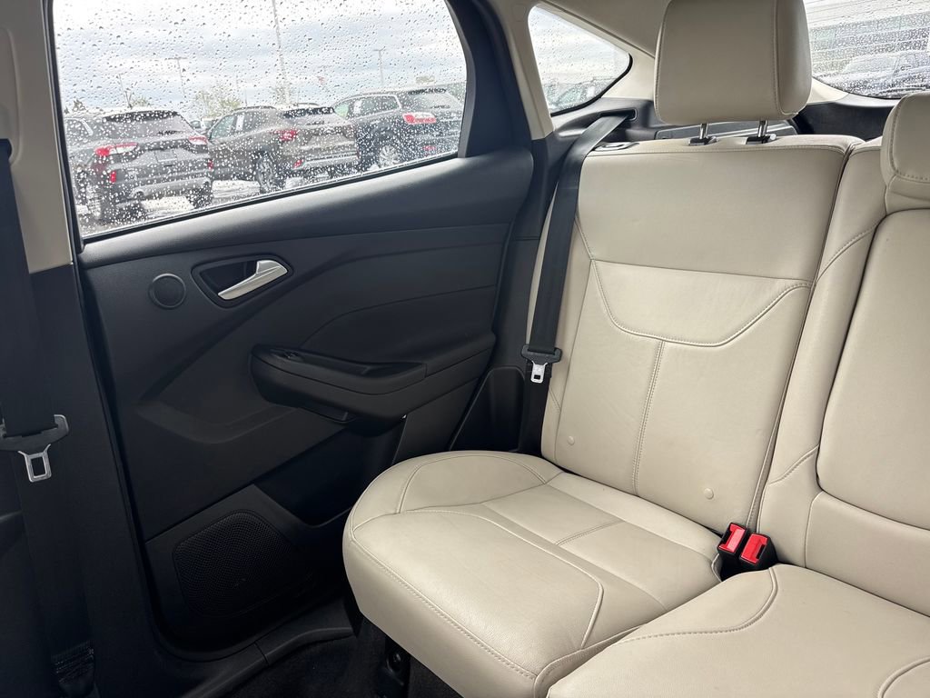 Used 2018 Ford Focus Titanium FWD image 25